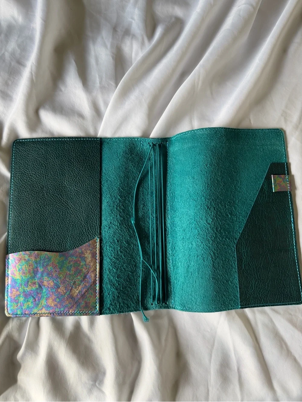 Leather Imagined composition traveler’s notebook in cerulean leather
